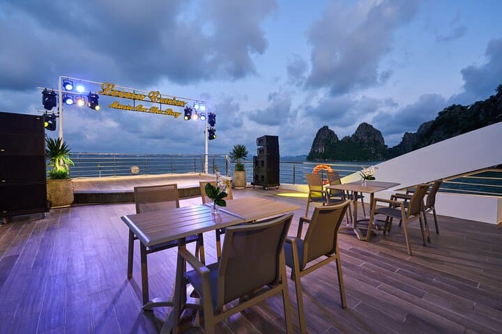 Halong Bay Luxury Day Cruise from Hanoi — Leona 5-Star Highlights & Practical Guide photo 4