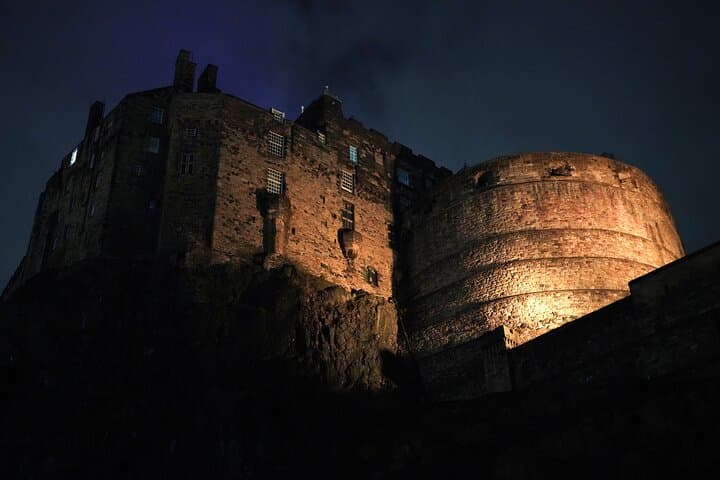 Edinburgh Photography Walking Tour: Master Manual Mode and Hidden Photo Spots