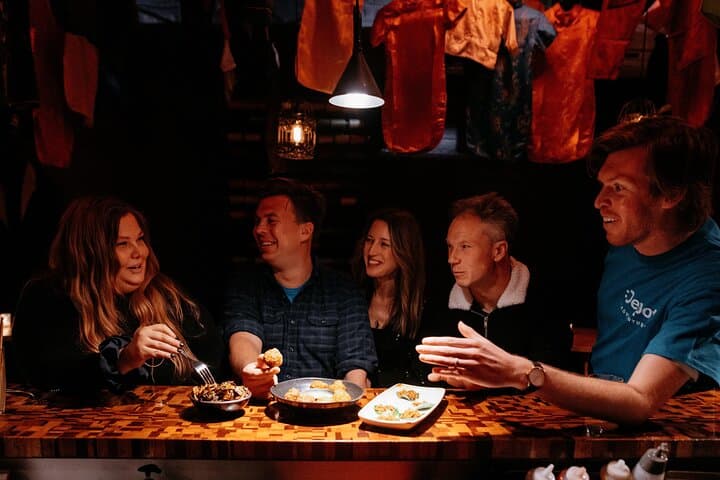 Progressive Dinner Tour: Melbourne Chinatown & Laneways Food Walk