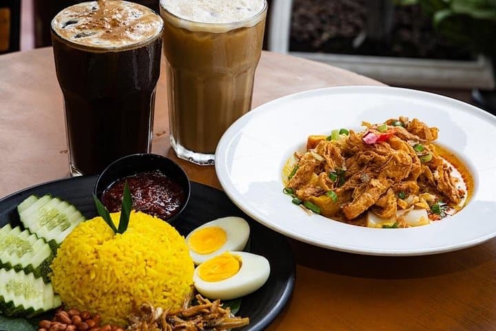 Melaka Flavours: Small-Group Food & Culture Walking Tour