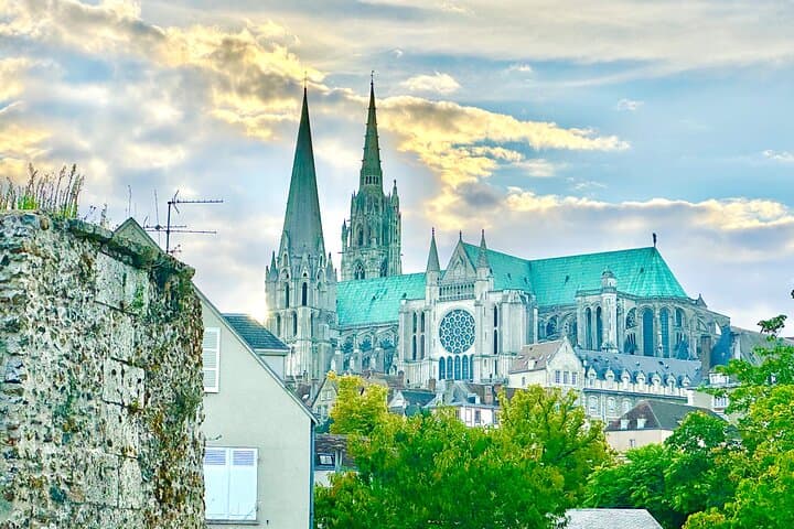 Inside Chartres Cathedral: 90-Minute Guided Tour of Medieval Stained Glass & Labyrinth