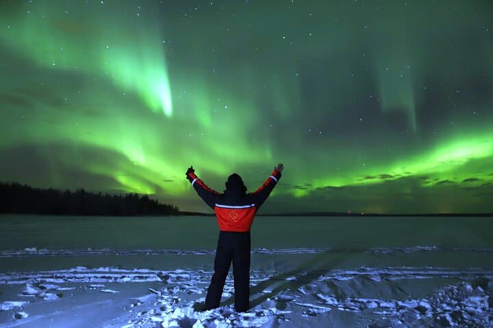 Chasing the Northern Lights from Rovaniemi: Small-Group Aurora Hunt by Minivan photo 2