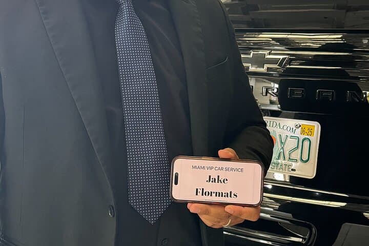 Palm Beach VIP Airport Limo Transfer — Private Car Service to PBI & Surrounding Areas photo 4