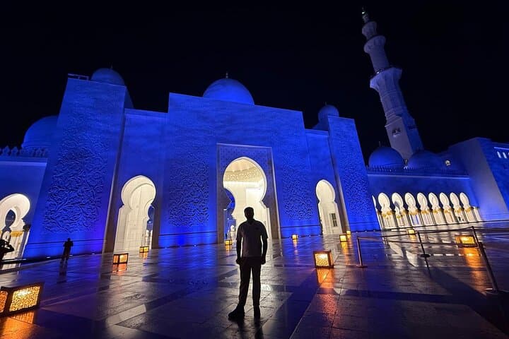 Abu Dhabi Full-Day City Tour from Dubai with Grand Mosque Visit