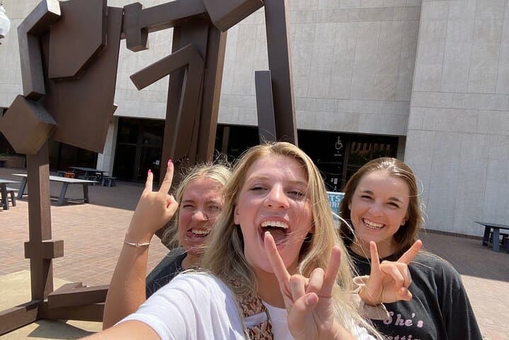 Austin Scavenger Hunt Interactive Walking Tour — History, Murals & Hidden Gems