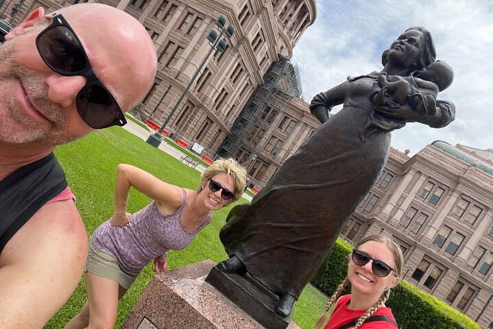 Austin Scavenger Hunt Interactive Walking Tour — History, Murals & Hidden Gems photo 4