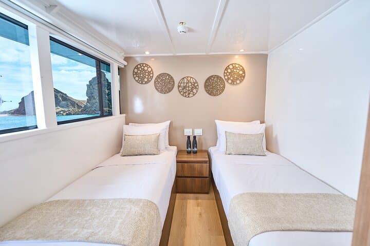 5-Day Galapagos Cruise East Itinerary Aboard the Monserrat Yacht photo 3