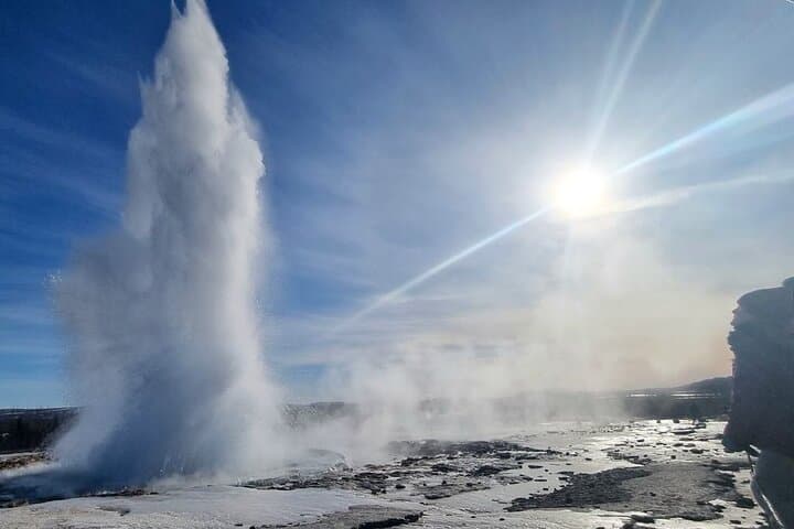 Golden Circle Iceland: Þingvellir, Geysir & Gullfoss Day Tour Guide photo 4