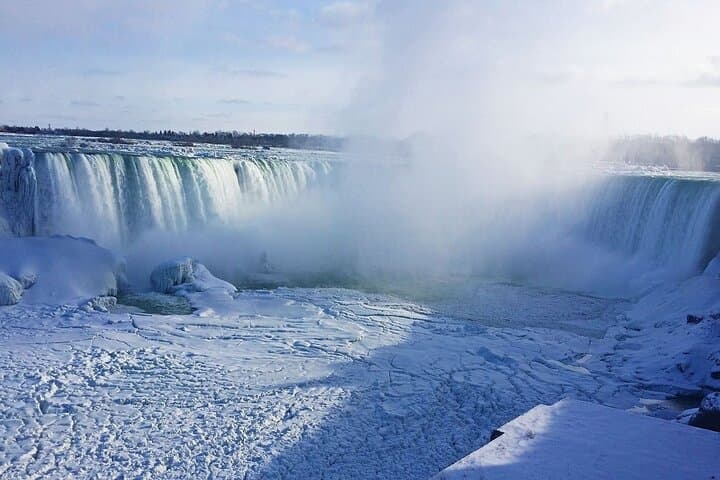 Overnight Niagara Falls Guided Tour from New York City — 2-Day Falls Experience