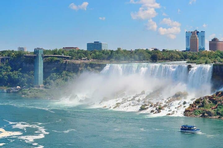 Overnight Niagara Falls Guided Tour from New York City — 2-Day Falls Experience photo 2