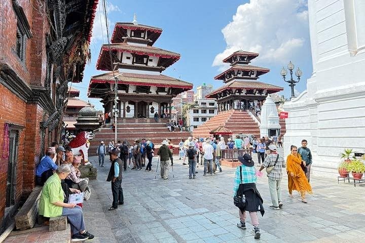 Full-Day Kathmandu World Heritage Tour: Swayambhunath, Durbar, Boudhanath & Pashupatinath photo 1