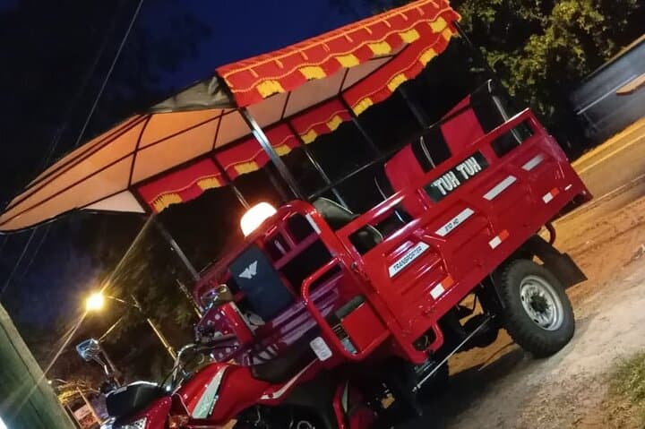 Tuk Tuk Tours Around Areguá: Lake Ypacaraí, Art & Local Legends photo 5