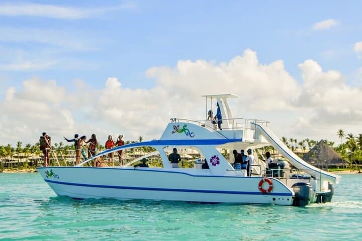 Private Punta Cana Catamaran Cruise: Snorkel, Natural Pool & Open Bar