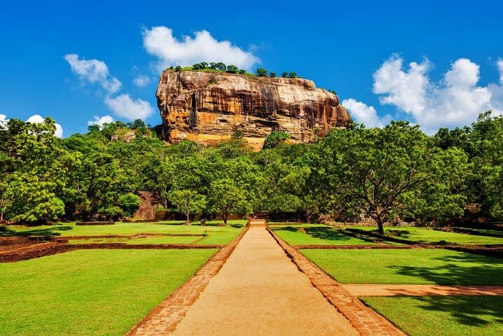 Climb Sigiriya: Fast-Track Entry to Lion Rock Fortress and Summit Views