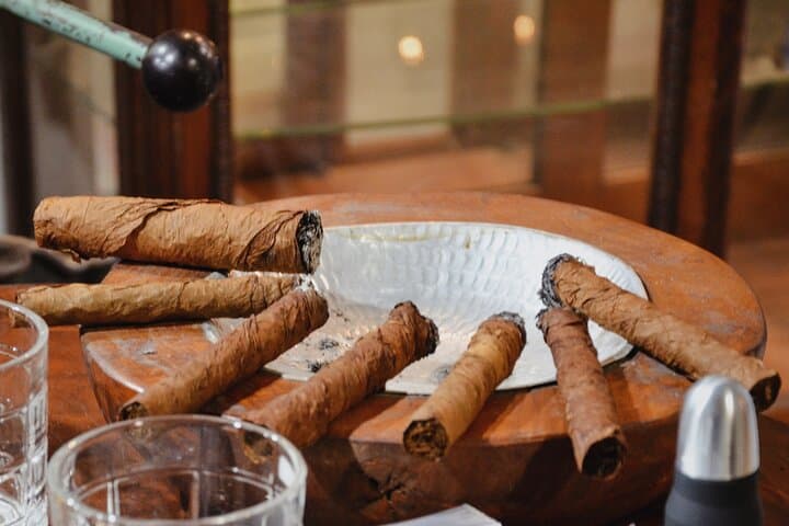 Custom Cigar Rolling Experience in Little Havana, Miami: Create Your Own Blend photo 2