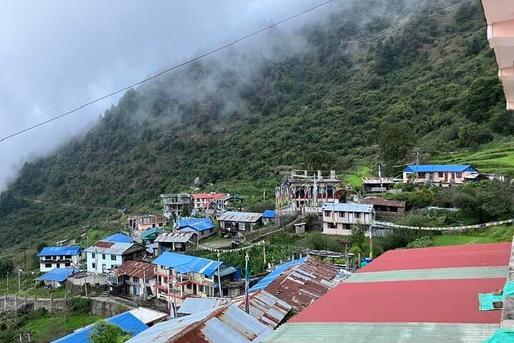 Langtang Valley Trek: 11-Day Trek to Kyanjin Gompa in Nepal photo 2