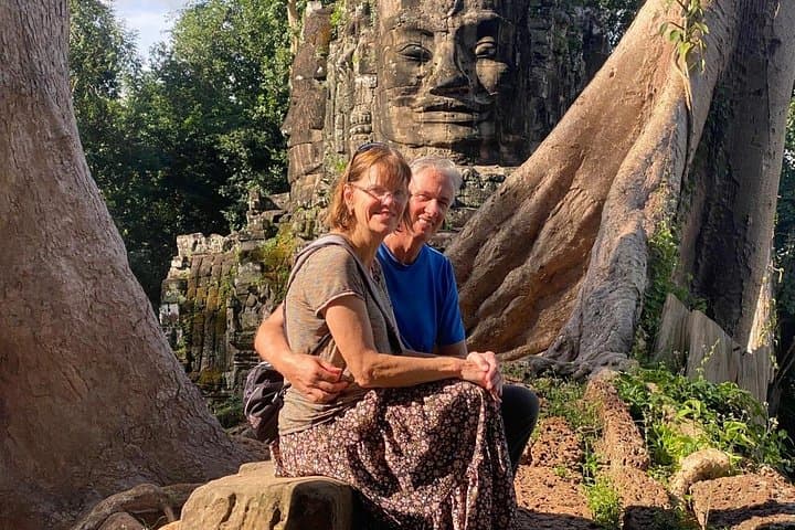 Phnom Penh to Angkor Wat: Full-Day Temples Park Tour with Tickets & Lunch photo 2