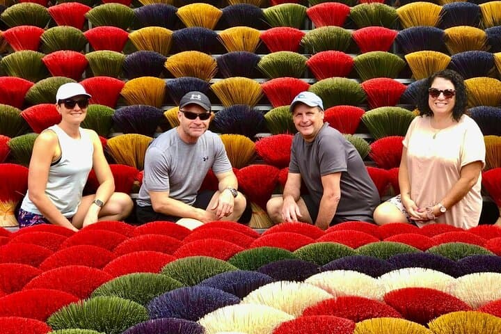 Hanoi Handicraft Villages Day Trip: Lacquer, Conical Hats & Incense photo 4