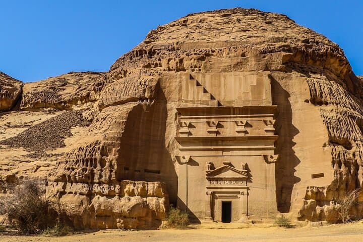 Hegra Experience: Explore the Nabatean Tombs of AlUla’s UNESCO Site photo 3