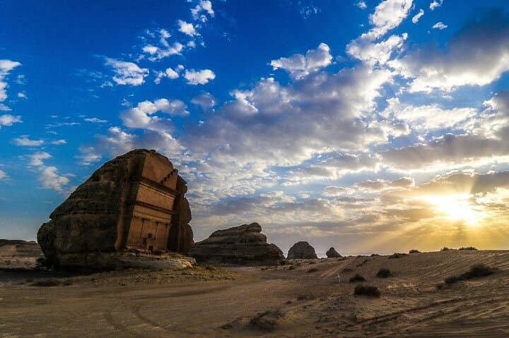 Hegra Experience: Explore the Nabatean Tombs of AlUla’s UNESCO Site photo 5