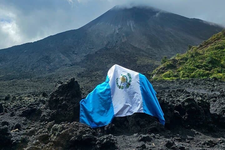 Hike to Pacaya Volcano: Guided Day Trip from Antigua Guatemala