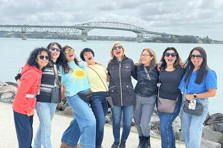 Devonport Food and History Walking Tour – Taste Mussels, Pies & Harbour Stories photo 5