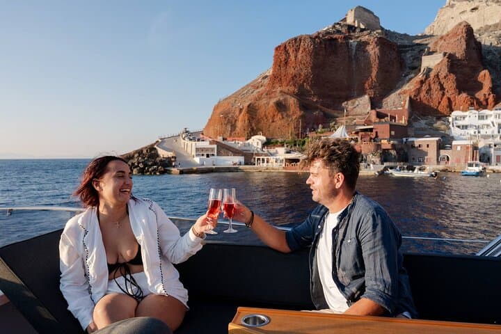 Santorini Private Motor Yacht: Caldera Cruise to Red & White Beaches, Hot Springs & Snorkel