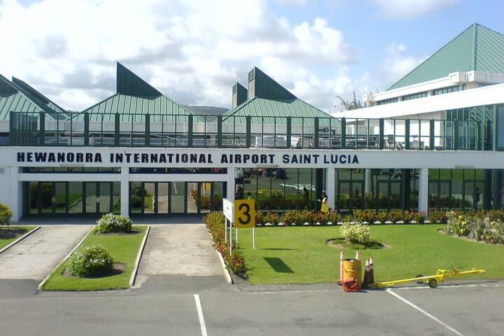 Hewanorra (UVF) to Marigot Bay: Private Round-Trip Airport Transfer Guide photo 3