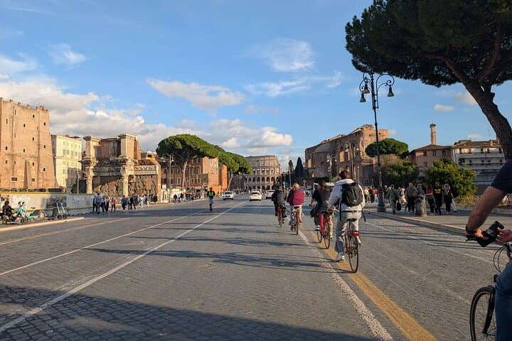 Rome by Bike: Iconic Landmarks & Hidden Squares on a 2.5-Hour Tour photo 4