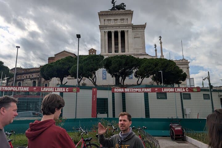 Rome by Bike: Iconic Landmarks & Hidden Squares on a 2.5-Hour Tour photo 6