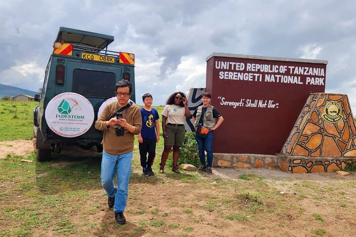 8-Day Best of Tanzania Safari: Materuni Falls to the Serengeti photo 4