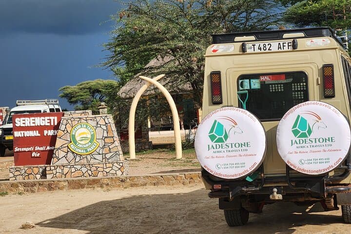 8-Day Best of Tanzania Safari: Materuni Falls to the Serengeti photo 5