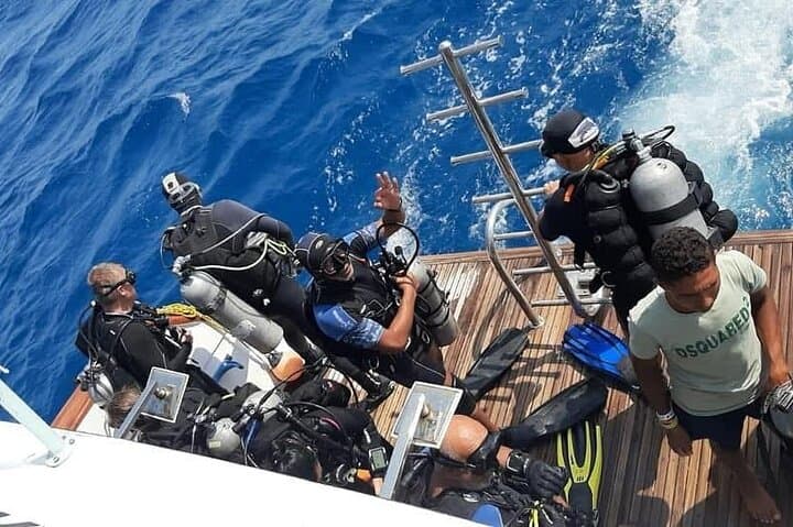 Introductory Scuba Day Trip from Hurghada: Red Sea Beginner Boat Dive with Lunch photo 5
