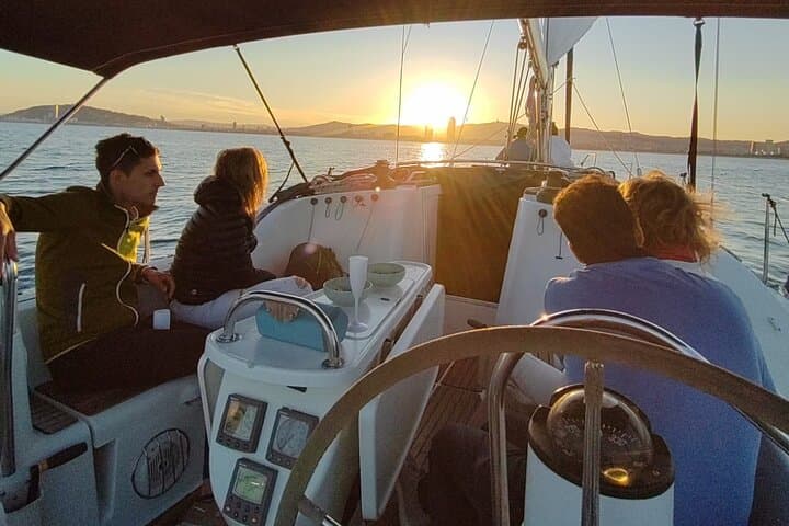 Barcelona Sunset Sail with Cava: 90-Minute Open-Bar Boat Cruise photo 3