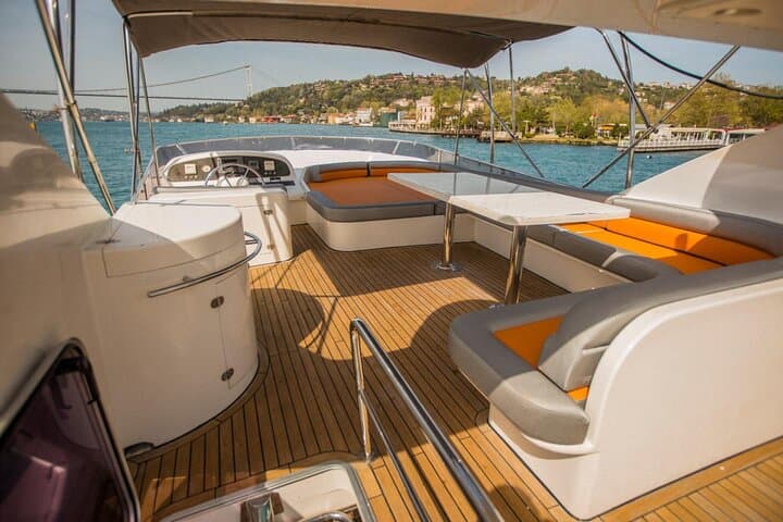 Private Bosphorus Yacht Celebration: Birthday & Anniversary Cruise in Istanbul photo 6