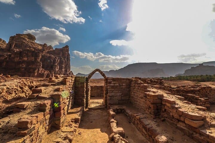 Secrets of AlUla: Guided Tour of Dadan and Jabal Ikmah photo 2