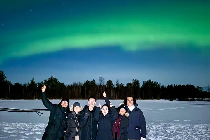 Family-Friendly Northern Lights Tour in Rovaniemi: Evening Aurora Chase photo 2