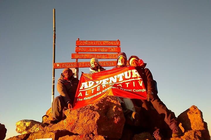 Mount Kenya Trek to Point Lenana: 5-Day Naro Moru to Sirimon Traverse photo 2