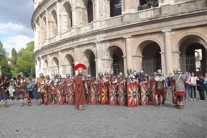 Self-Guided Colosseum & Roman Forum Tour with Optional Arena Access