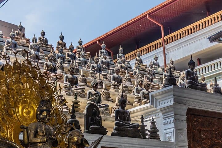 Colombo Airport Layover City Tour — Temples, Seafront & Colonial Streets in 4 Hours photo 3