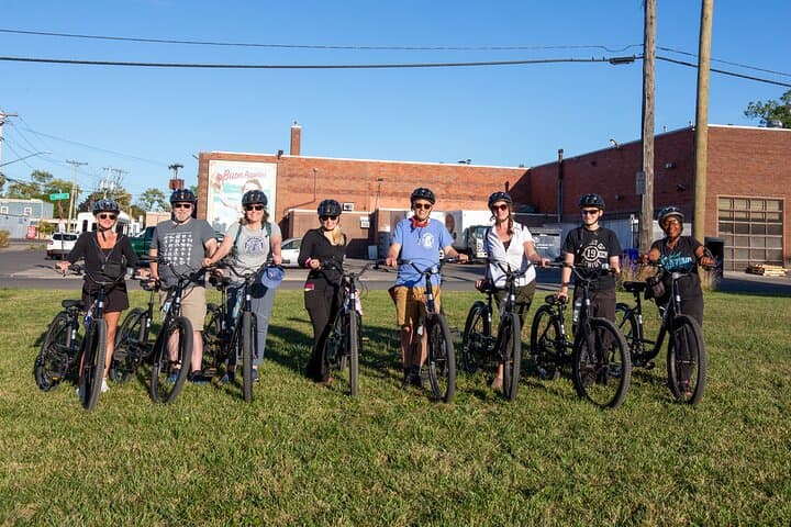 Explore Niagara Falls by E-Bike: History, Power, and Natural Wonder on Two Wheels photo 5
