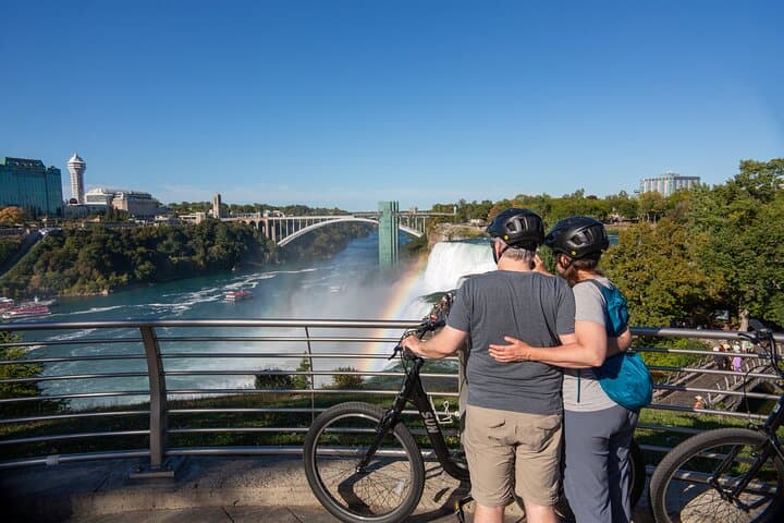 Explore Niagara Falls by E-Bike: History, Power, and Natural Wonder on Two Wheels