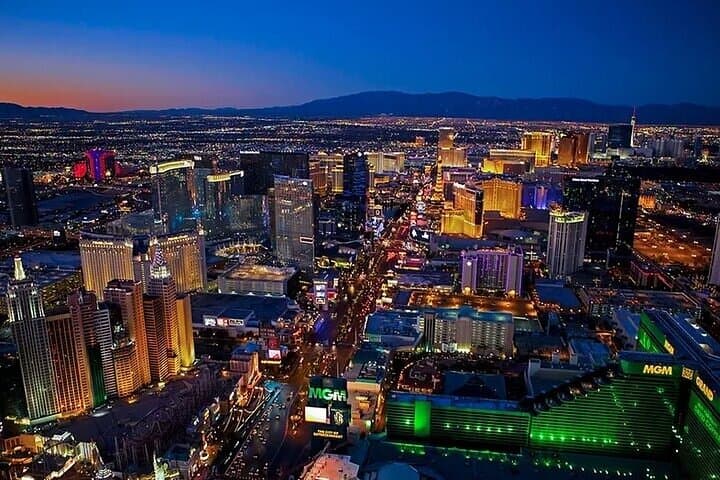Window-Seat Helicopter Tour Over the Las Vegas Strip