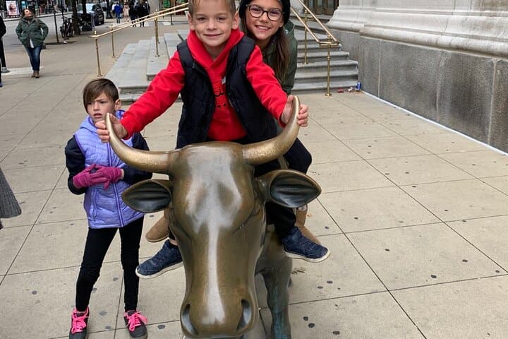Chicago Scavenger Hunt in Millennium Park: Interactive Self-Guided Walking Tour photo 3
