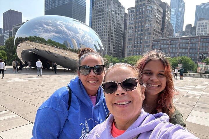Chicago Scavenger Hunt in Millennium Park: Interactive Self-Guided Walking Tour photo 5
