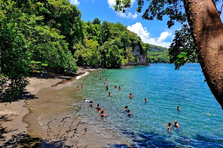 Explore Grenada’s Secret Beaches: Hidden Bays, Snorkel Reefs & Coastal Trails photo 2