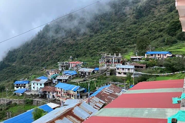 Langtang Valley Trek: 11-Day Trek to Kyanjin Gompa in Nepal photo 4