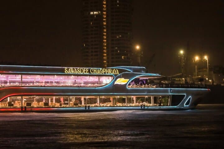 Bangkok Chao Phraya Dinner Cruise: Sawasdee Night Buffet & River Sights