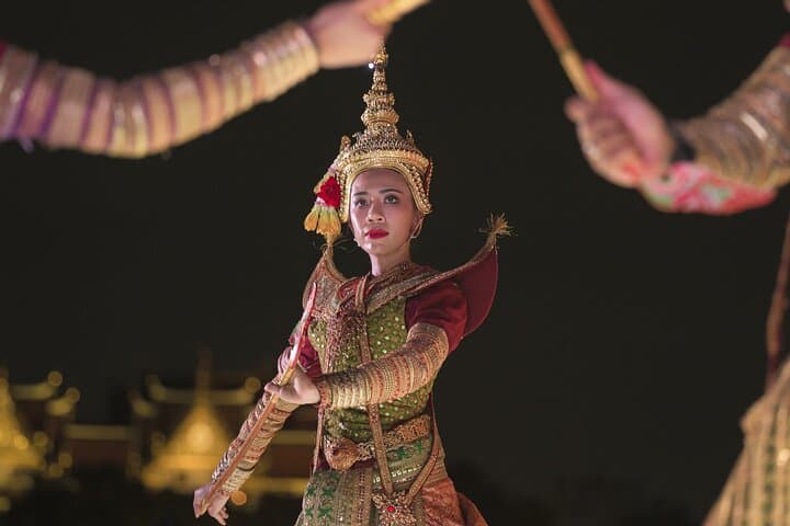 Bangkok Night Cruise on the Chao Phraya: Sawasdee Dinner Experience photo 6