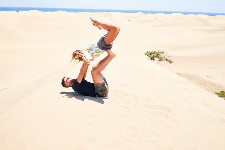 Golden-Hour Photoshoot at Maspalomas Dunes: Private 1-Hour Session in Gran Canaria photo 4
